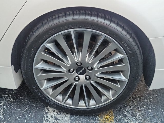 2014 Lincoln MKZ Base