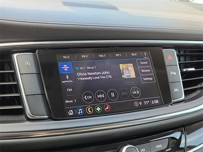 2022 Buick Enclave Essence