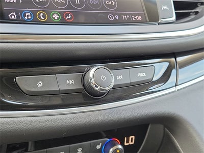 2022 Buick Enclave Essence