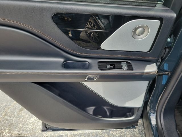 2025 Lincoln Aviator Black Label