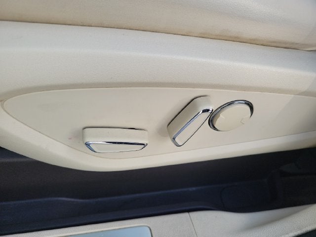 2015 Lincoln MKC Base