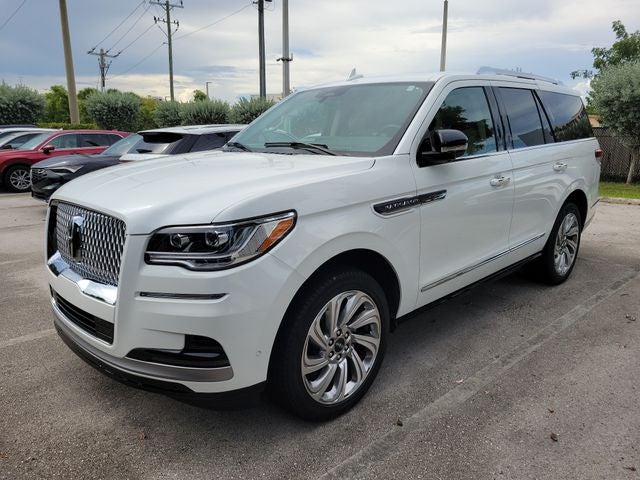 2024 Lincoln Navigator Premiere