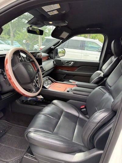 2024 Lincoln Navigator Premiere