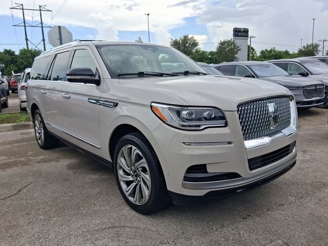 2023 Lincoln Navigator L Reserve