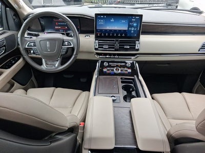 2023 Lincoln Navigator L Reserve