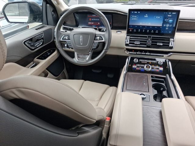 2023 Lincoln Navigator L Reserve