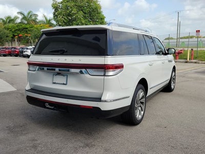2022 Lincoln Navigator L Reserve