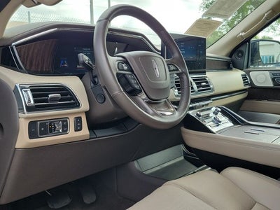 2022 Lincoln Navigator L Reserve
