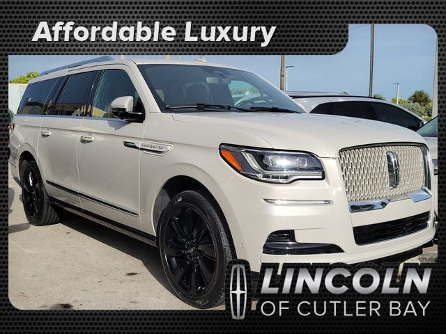2022 Lincoln Navigator L Reserve
