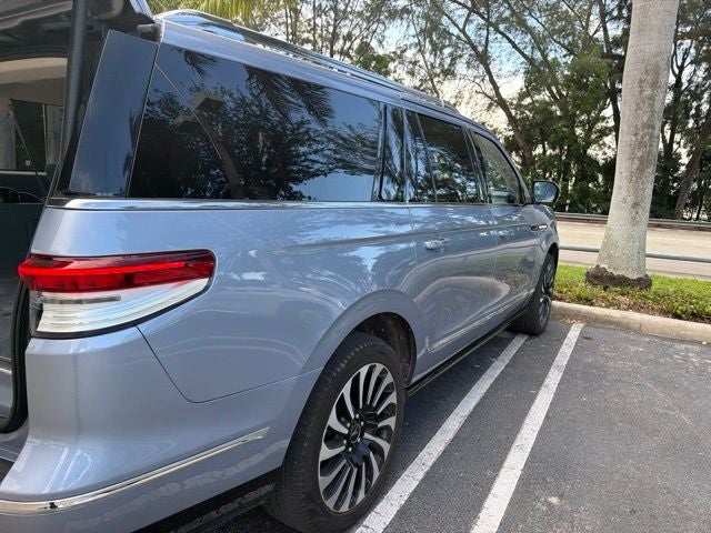 2022 Lincoln Navigator L Black Label