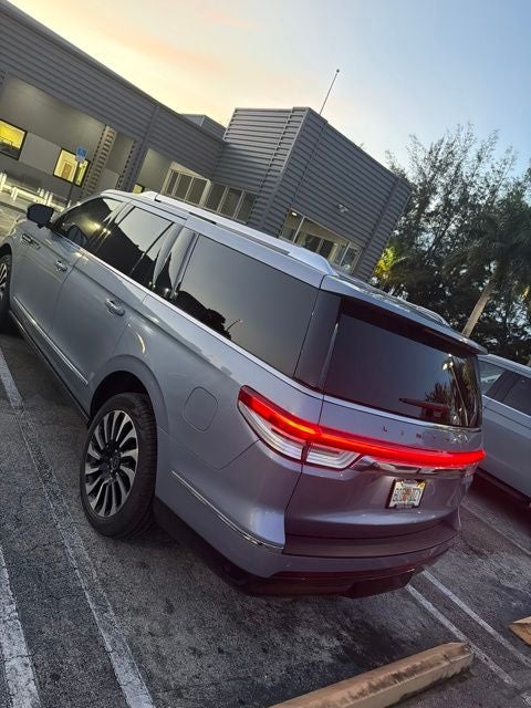 2022 Lincoln Navigator L Black Label