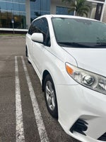 2020 Toyota Sienna LE 8 Passenger