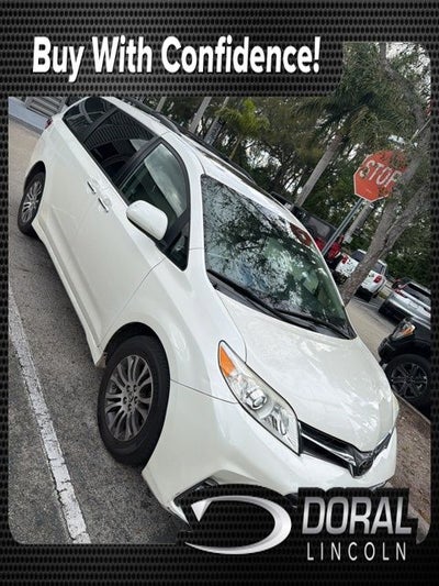 2020 Toyota Sienna XLE 8 Passenger