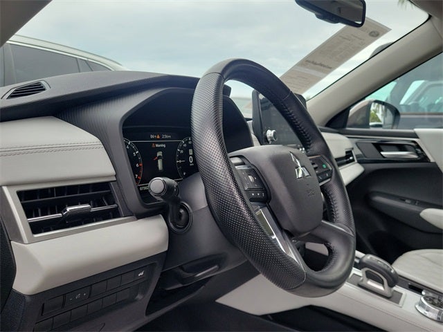 2022 Mitsubishi Outlander SEL