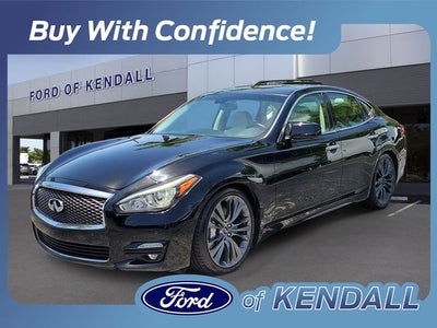 2016 INFINITI Q70 3.7