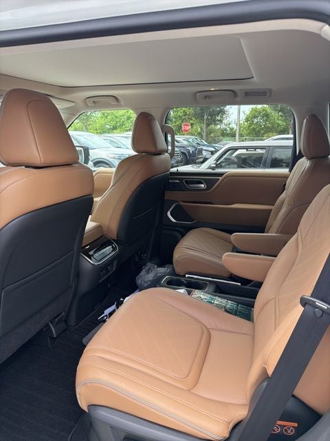 2026 INFINITI QX80 LUXE