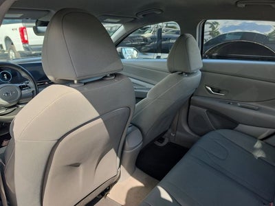 2023 Hyundai Elantra SEL