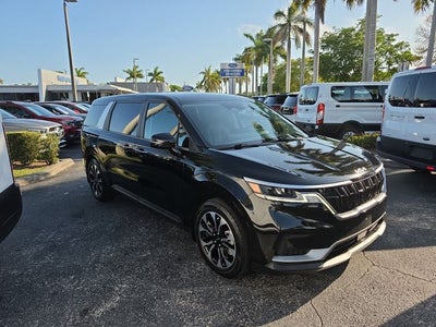 2024 Kia Carnival EX