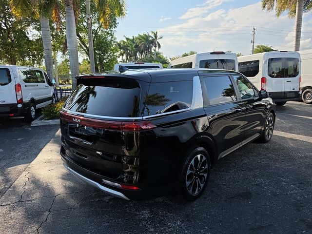 2024 Kia Carnival EX
