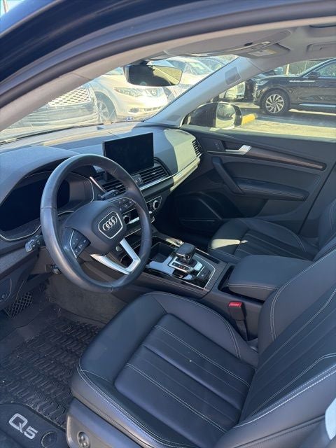 2023 Audi Q5 45 S line Premium quattro