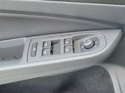 2023 Volkswagen Golf GTI 2.0T SE