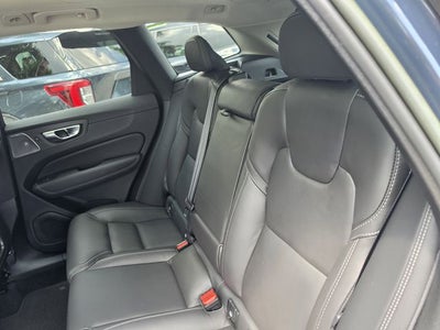 2022 Volvo XC60 B6 Inscription