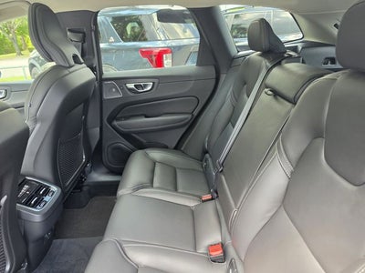 2022 Volvo XC60 B6 Inscription