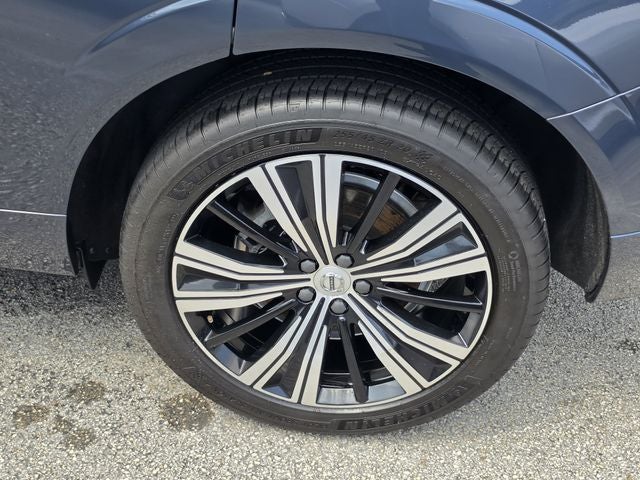 2022 Volvo XC60 B6 Inscription