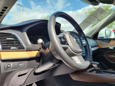 2019 Volvo XC90 T6 Inscription