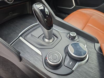 2019 Alfa Romeo Giulia Base