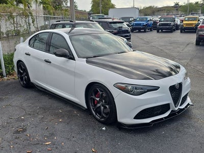2019 Alfa Romeo Giulia Base